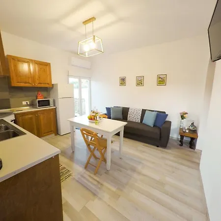 Дом отдыха Lindos Seaside Junior Apartment *